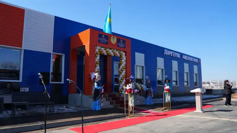 В Алматинской области открыли две врачебные амбулатории и вручили ключи от 132 новых квартир (9)