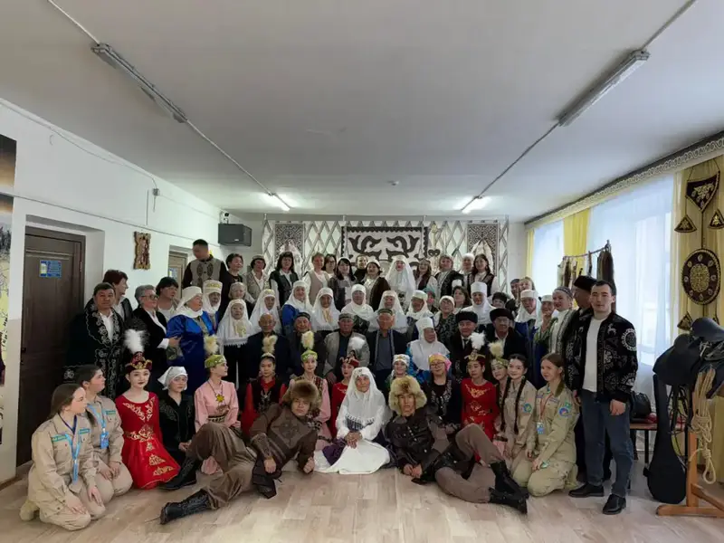 В школе района Алтай открыт кабинет национальных традиций (10)