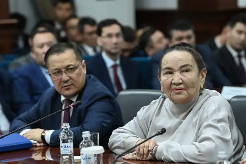 Подписан меморандум о передаче здания частной школы в областную коммунальную собственность (7)