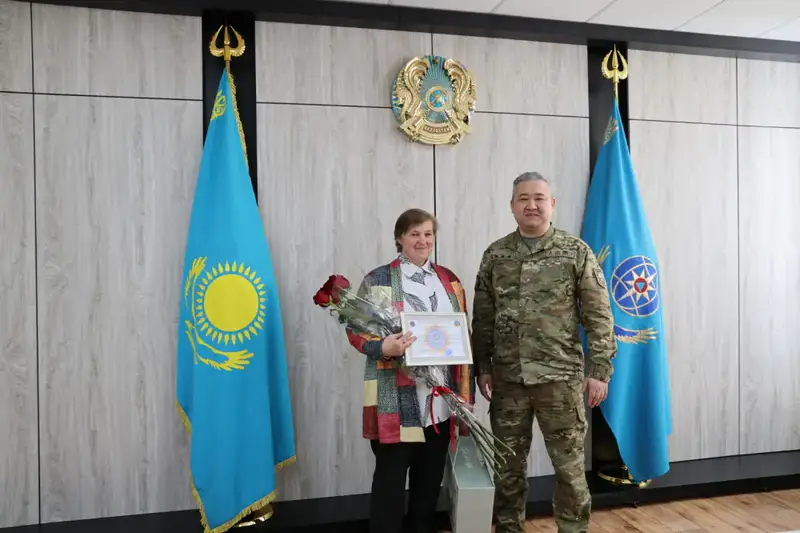 Жительница Павлодарской области награждена за помощь людям во время бурана (2)