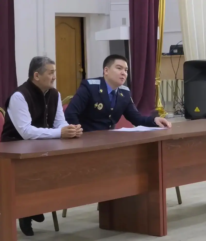 «Закон и порядок»: в Астане студентам колледжа разъяснили вопросы профилактики правонарушений (2)