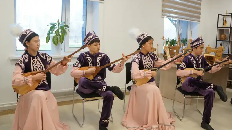 ТУРКЕСТАН: СОВЕТНИК ПРЕЗИДЕНТА МАЛИК ОТАРБАЕВ ВСТРЕТИЛСЯ С ЖИТЕЛЯМИ ОРДАБАСИНСКОГО РАЙОНА (10)