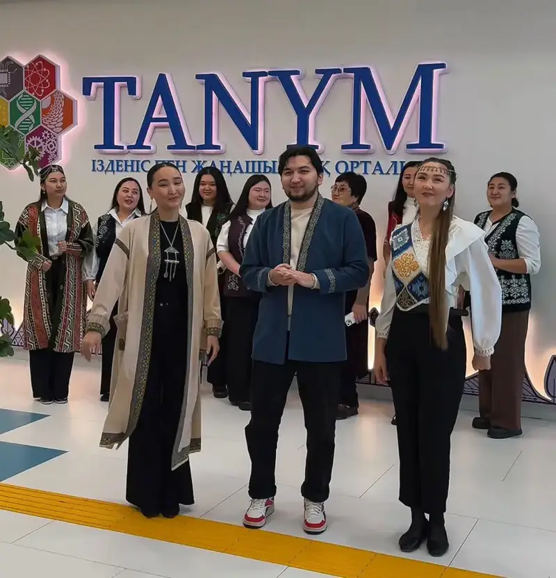 Столичные педагоги запустили новый тренд в честь Дня благодарности (4)