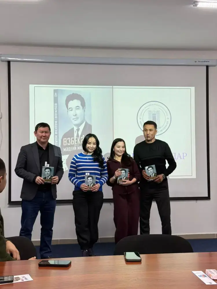 ЧИТАТЕЛЬСКИЙ КЛУБ ГОССЛУЖАЩИХ ТУРКЕСТАНСКОЙ ОБЛАСТИ СОВЕРШИЛ ДУХОВНУЮ ПОЕЗДКУ В ОТРАРСКИЙ РАЙОН И ОБСУДИЛ ОЧЕРЕДНУЮ КНИГУ (4)