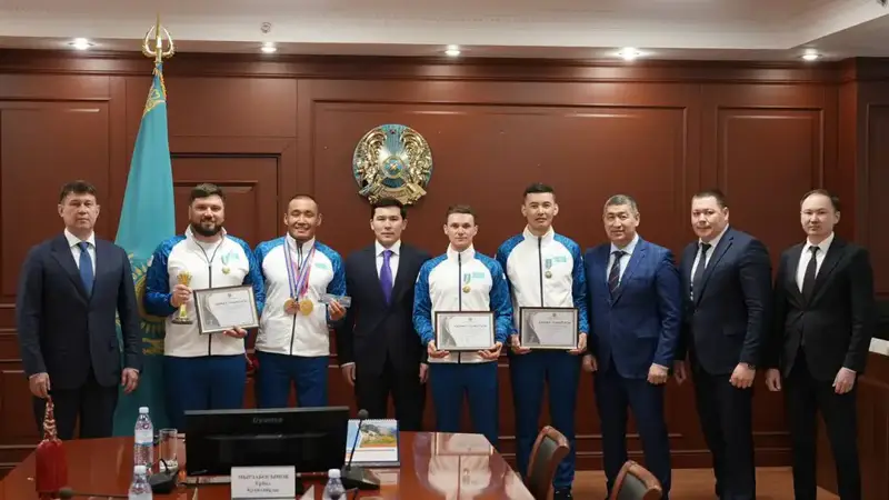 Звание «Заслуженного мастера спорта Республики Казахстан» получил Ербол Хамитов (4)