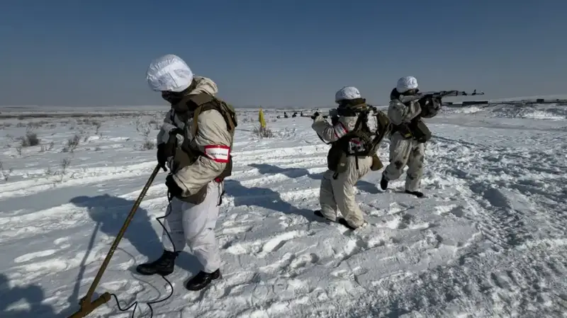 В Усть-Каменогорском гарнизоне подразделения механизированной бригады отработали огневое поражение целей (4)
