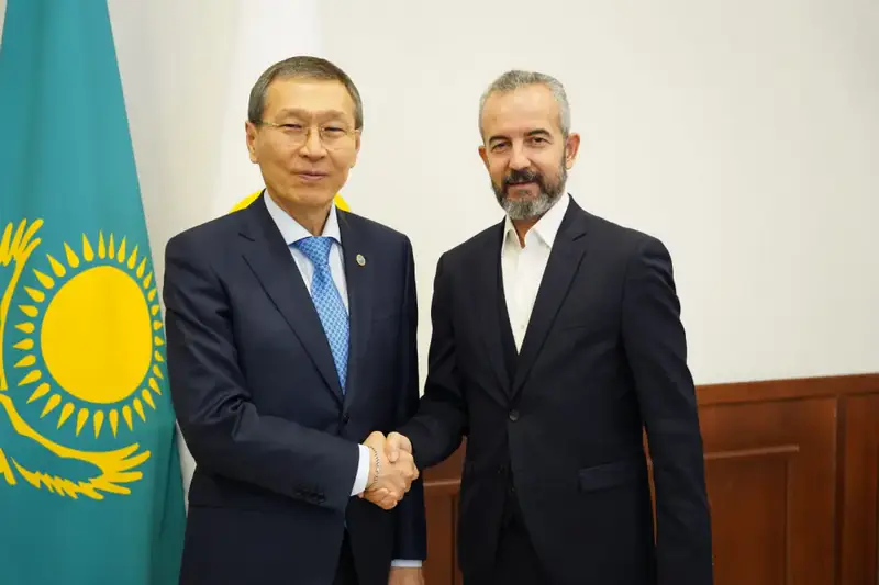 Международные миссии наблюдения активно следят за ходом подготовки к республиканскому референдуму (7)