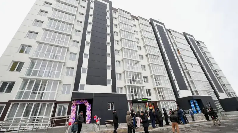 В ВКО 20 семей получили ключи от новых квартир (9)