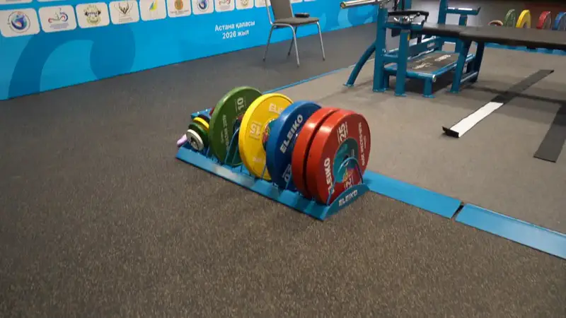 Спортсмены Астаны завоевали несколько медалей на чемпионате страны по пара пауэрлифтингу (6)