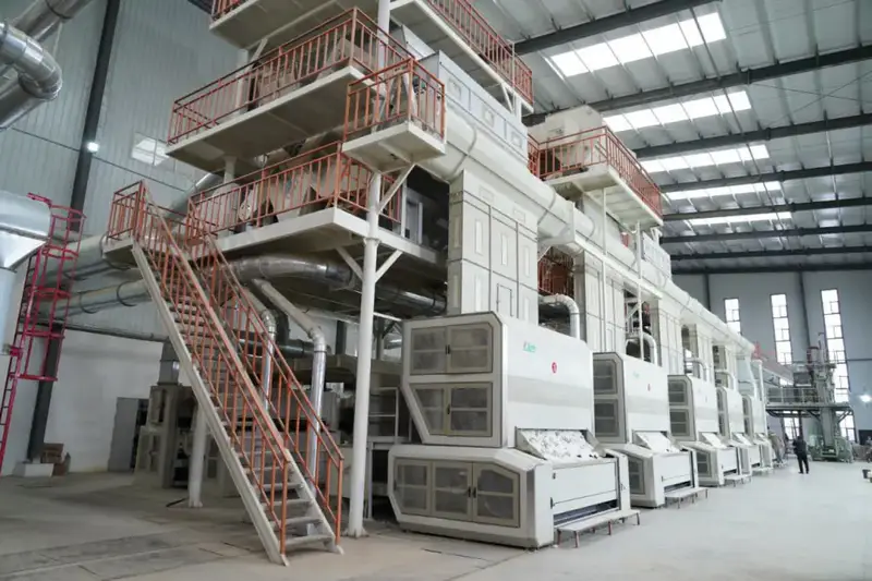 НУРАЛХАН КУШЕРОВ ОЗНАКОМИЛСЯ С РАБОТОЙ ПРЕДПРИЯТИЙ ХЛОПКОВОГО КЛАСТЕРА В ОТЫРАРЕ (4)