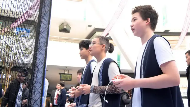 Digital Nauryz: турнир по дрон-футболу среди школьников провели в Астане (5)