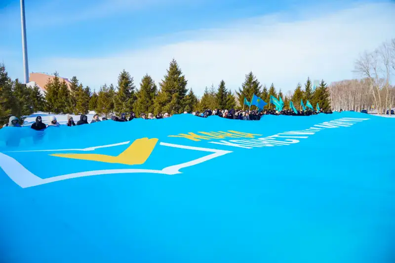 Более тысячи представителей молодежи поддержали новую Конституцию масштабным челленджем (4)