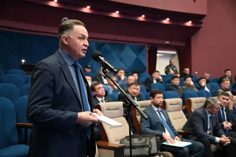 В Минобороны проведено совещание по вопросам развития отечественного оборонно-промышленного комплекса (2)