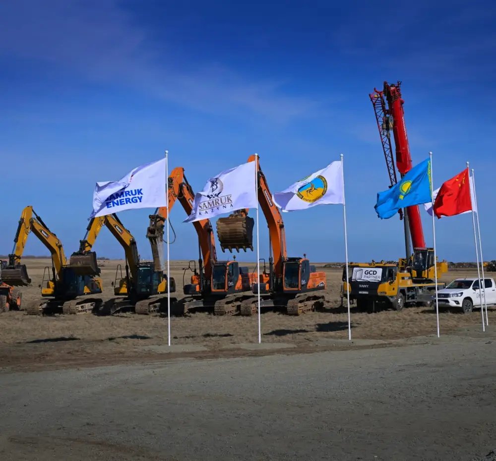 В Павлодарской области дан официальный старт реализации одного из крупнейших энергетических проектов Казахстана - строительства ветровой электростанции мощностью 1 ГВт с системой накопления энергии (8)