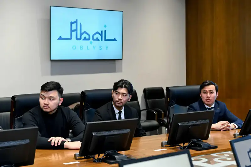 Аким области встретился с айтыскерами и деятелями искусства (3)