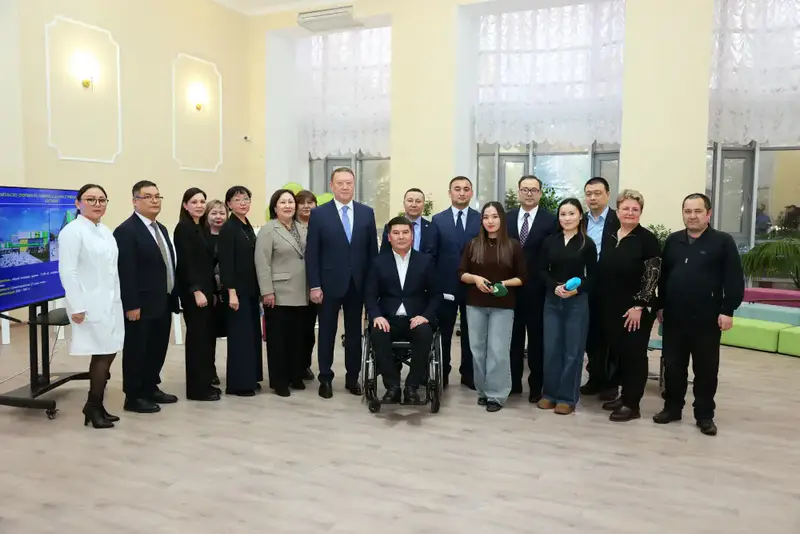 Аким области ознакомился с работой реабилитационного центра (9)