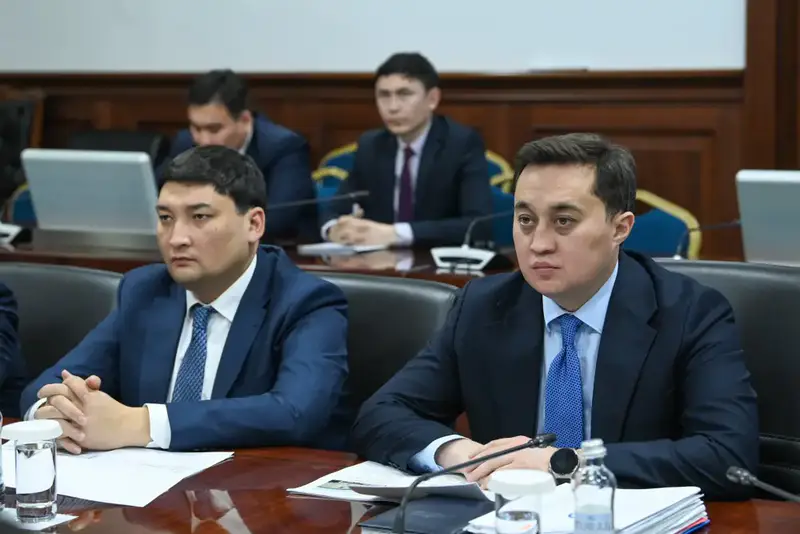 Подписан меморандум о передаче здания частной школы в областную коммунальную собственность (2)