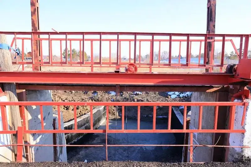 В Караганде завершается строительство ключевого коллектора (2)