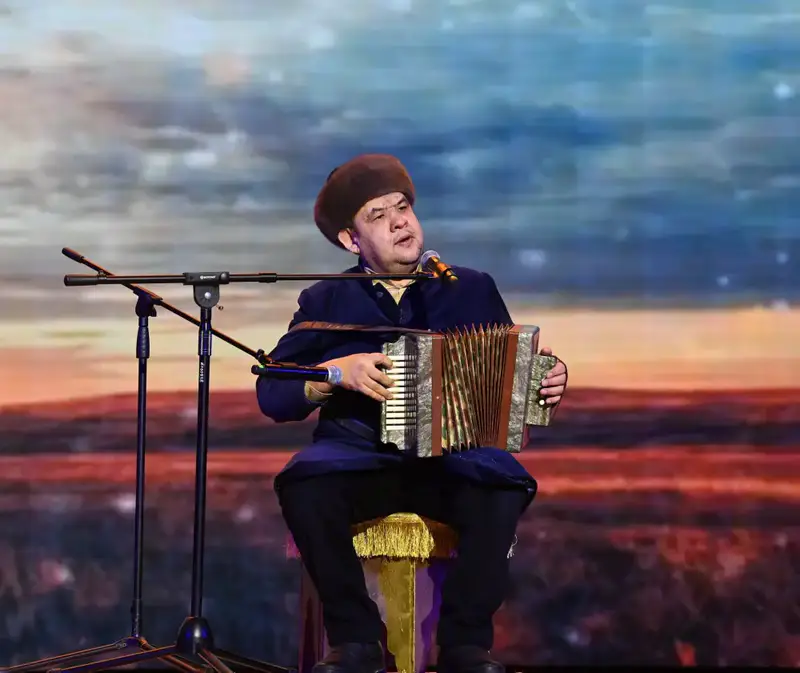 Состоялся творческий вечер «Жыр керуен», посвященный юбилею Алмасбека Алматова (7)