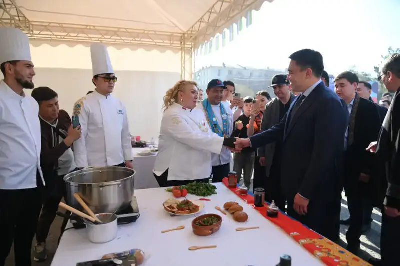 ШЫМКЕНТ: ПРОХОДИТ МЕЖДУНАРОДНЫЙ ГАСТРОНОМИЧЕСКИЙ ФЕСТИВАЛЬ «DAMDASTOUR» (5)