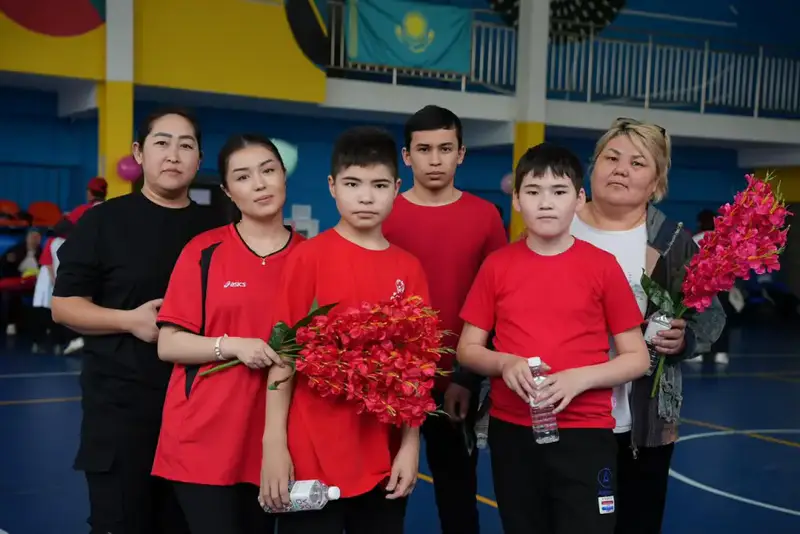 В Алматы прошла инклюзивная семейная эстафета ко Дню семьи – Шаңырақ күні (5)