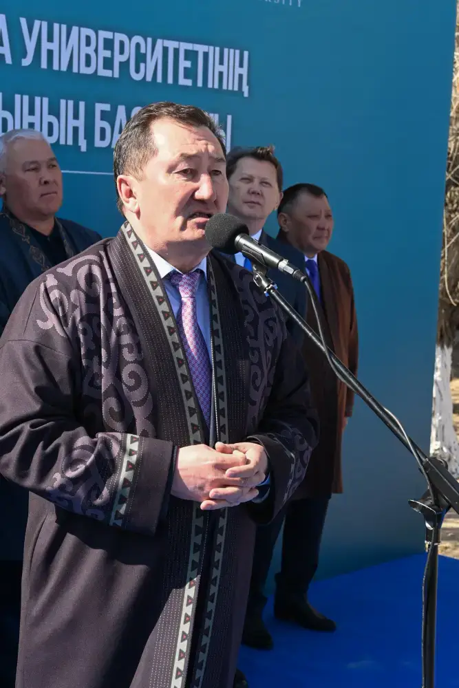 Заложен фундамент Инжиниринг парка КУ имени Коркыт ата (3)