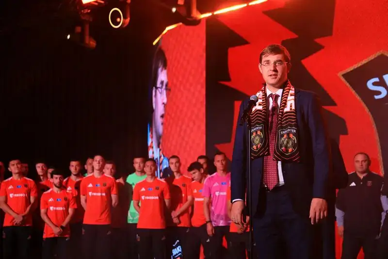 В Караганде презентовали обновлённый состав футбольного клуба «Шахтёр» (8)