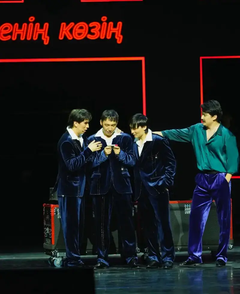 СПЕКТАКЛЬ «МУЗАРТ» ТУРКЕСТАНСКОГО ТЕАТРА ПРЕДСТАВИЛИ ВО ДВОРЦЕ РЕСПУБЛИКИ В АЛМАТЫ (2)