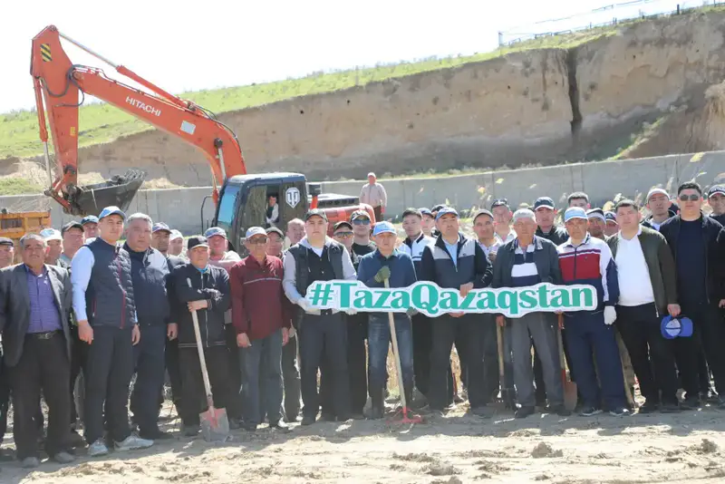 ТУРКЕСТАН: В САРЫАГАШЕ В РАМКАХ ЭКОЛОГИЧЕСКОЙ АКЦИИ «МӨЛДІР БҰЛАҚ» ОЧИЩЕНО 15 КИЛОМЕТРОВ КАНАЛОВ И АРЫКОВ (3)