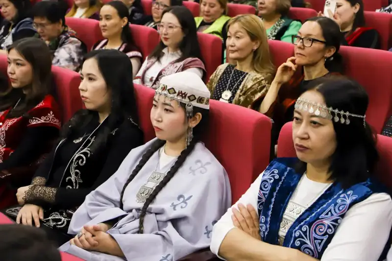 В Министерстве финансов встретили Наурыз – праздник весны и обновления (7)