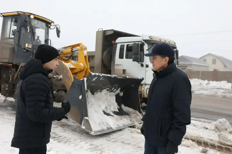 В Акмолинской области усилены противопаводковые меры: вывоз снега ведётся круглосуточно (4)