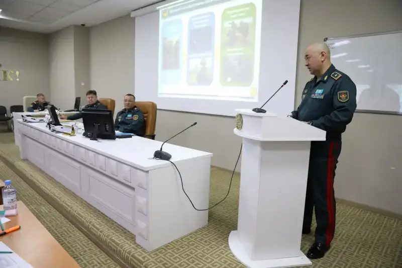 Министр обороны определил приоритеты боевой подготовки Вооруженных сил (9)