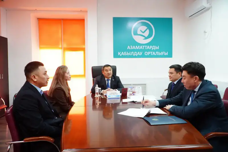 Аким Акмолинской области Марат Ахметжанов провел прием граждан (3)