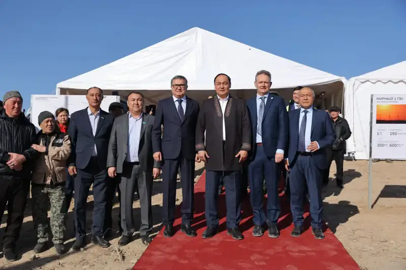 Строительство крупнейшей в Казахстане ветровой электростанции начато в Жамбылской области (8)