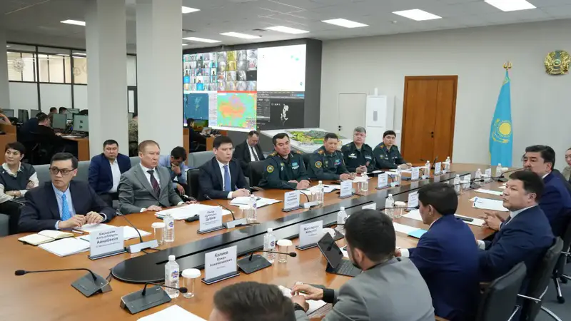 В МЧС Казахстана обсудили меры по повышению безопасности эксплуатации газовых баллонов (4)