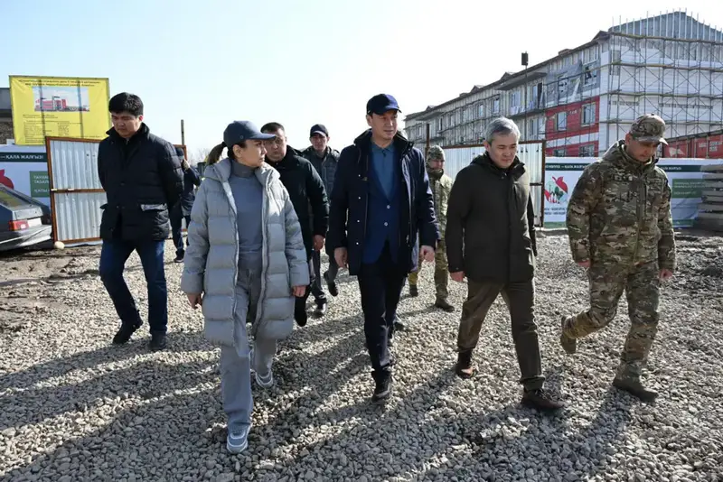 Аким Алматы проверил ход модернизации больницы №7 и строительство новых объектов (7)