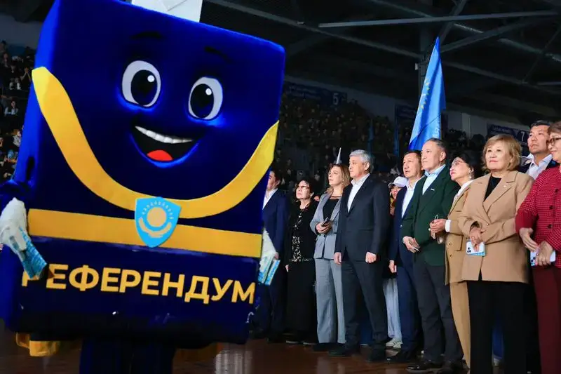 В Караганде прошёл областной форум волонтёров (7)