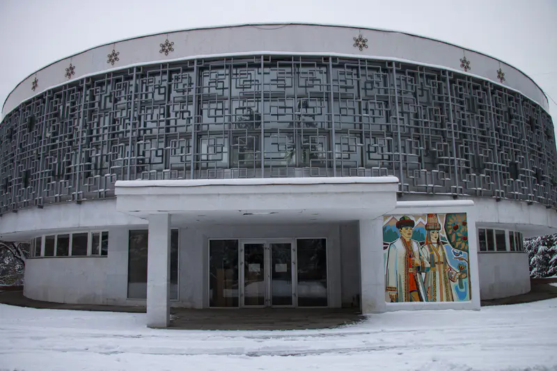 Дворец бракосочетания в Алматы. Съёмка от 26 февраля 2026 года.