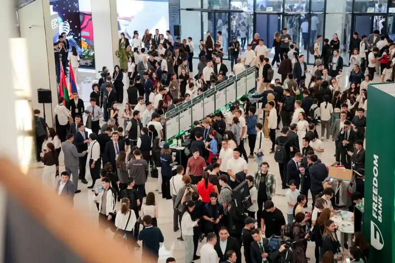 Более 30 проектов представлены на стартап-аллее Digital Qazaqstan 2026 (4)