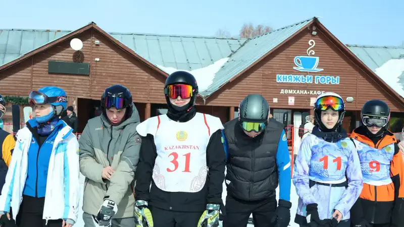 В ВКО стартовали чемпионат и молодежное первенство РК по сноуборду (4)