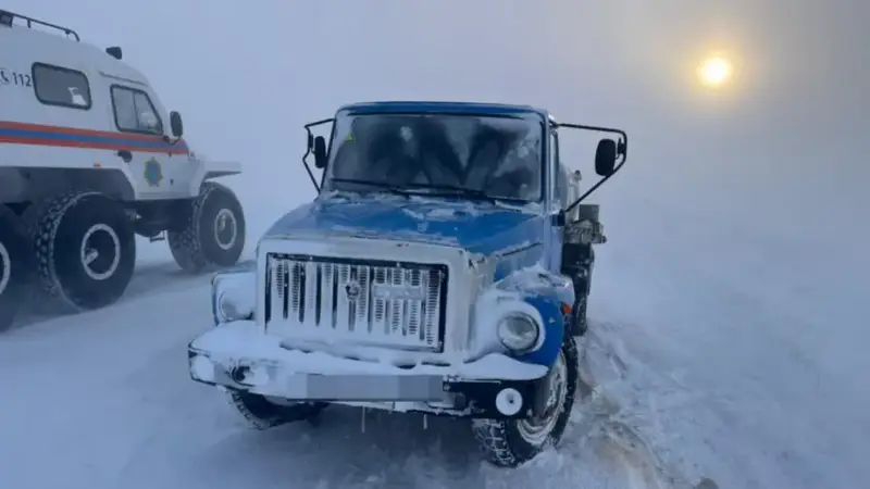 За прошедшие сутки из снежных заносов спасено и эвакуировано 760 человек (9)