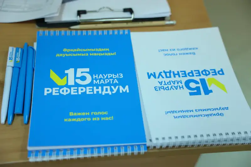 Аким Костанайской области проголосовал на референдуме (7)