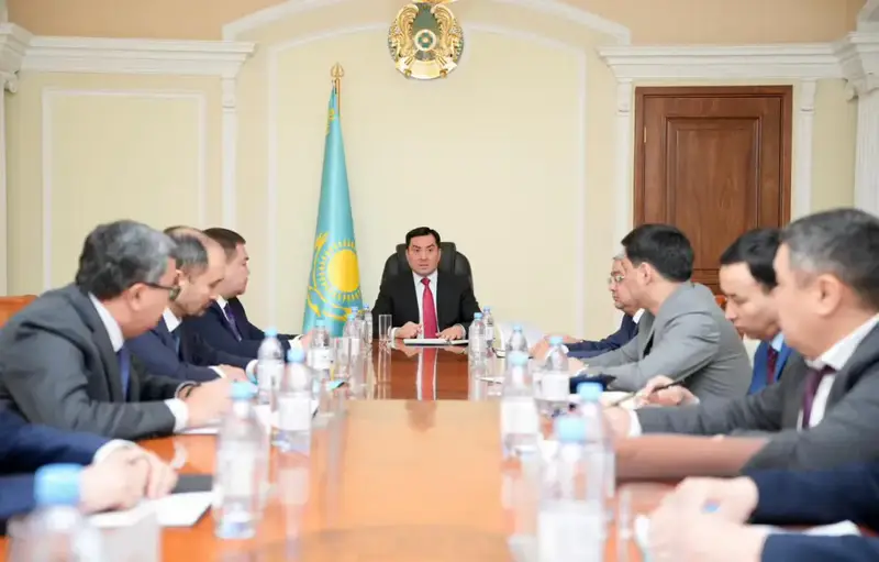 Ерлан Аккенженов провел совещание по обеспечению безопасности энергетической инфраструктуры Казахстана (4)