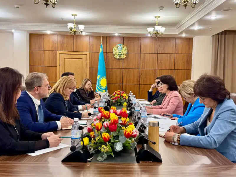 КАЗАХСТАН И ВОЗ НАМЕРЕНЫ ПРОДОЛЖАТЬ ПАРТНЕРСТВО В СФЕРЕ ПМСП (3)