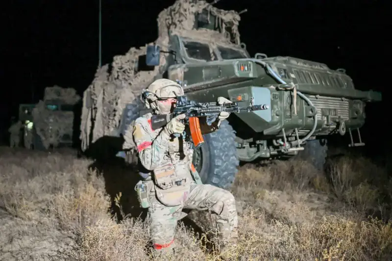 Министр обороны определил приоритеты боевой подготовки Вооруженных сил (5)