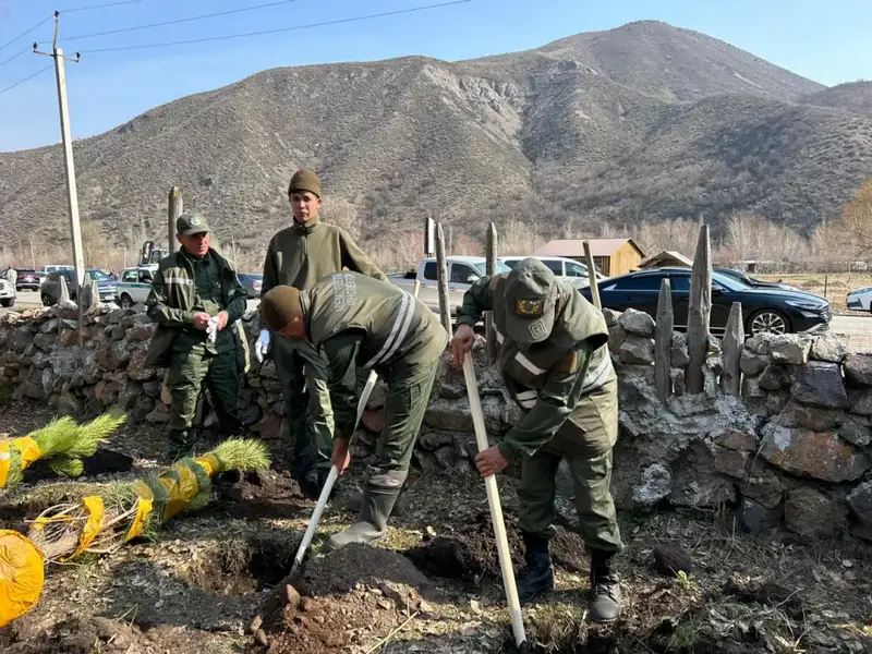 В Алматинской области 1500 человек приняли участие в акции «Мөлдір бұлақ» (2)