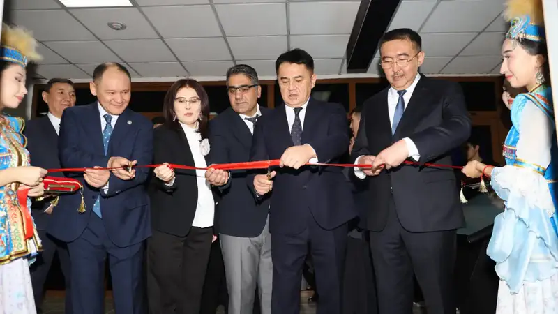 В УНИВЕРСИТЕТЕ АХМЕТА ЯСАУИ ОТКРЫТ ИННОВАЦИОННЫЙ ОФИС «AI STARTUP HUB» (2)