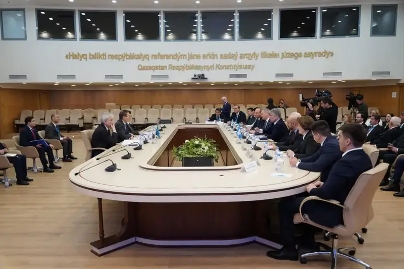 Референдум в Казахстане вызвал беспрецедентный интерес международных наблюдателей (6)