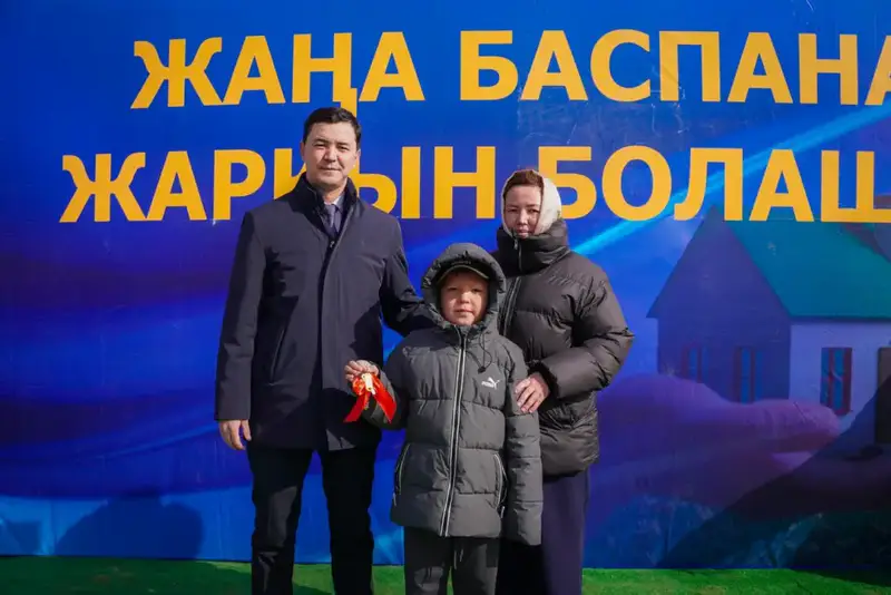 В Актюбинской области 30 семей получили ключи от новых домов (3)