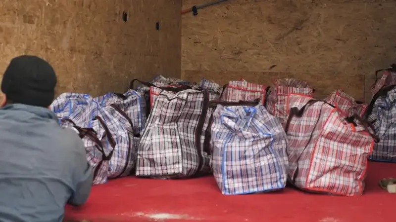 «Марафон добрых дел»: в Астане сотням семей вручили продуктовые корзины (4)